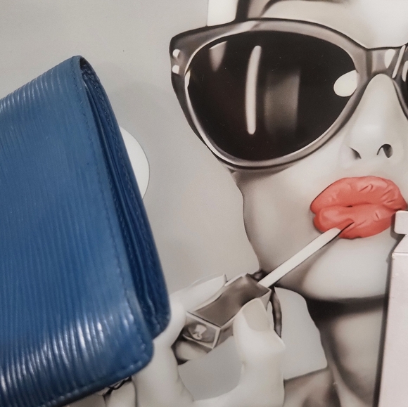 Louis Vuitton Blue Epi Bifold Wallet - Picture 7 of 9